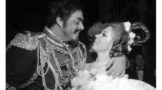 Николай Гяуров и Мирела Френи често играеха на една сцена.