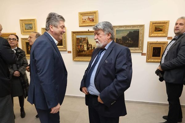 Президентът Георги Първанов уважи изложбата на Рашидов