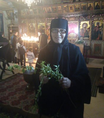 На 50 г. журналистката Димитрина Станева става монахиня и приема името сестра Ксения.