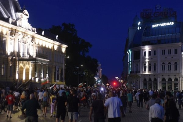 Протестът снощи Снимка: Велислав Николов