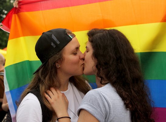 Повече права за ЛГБТ хората е един от призивите на прайдовете, които се провеждат всяка година.

СНИМКА: РОЙТЕРС