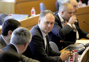 Георги Кадиев: Абсурд е най-бедната страна в ЕС да дава най-много пари на партиите си