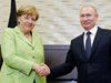 Меркел към Путин: Русия е важен партньор в Г-20