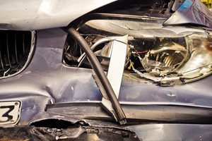 Шофьор е затиснат след тежка катастрофа на пътя Шумен - Велики Преслав