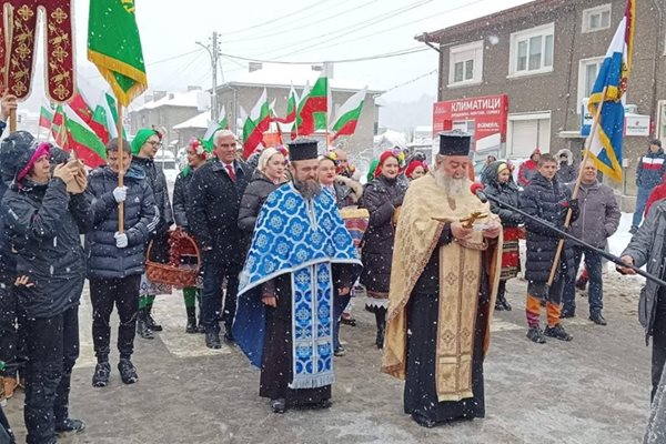 Дупница отбеляза 147 г. от Освобождението с възстановка. СНИМКИ: Община Дупница