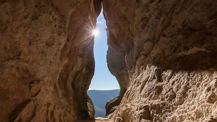 Пещерата "Утроба" била мястото, разгледано от американеца преди автомобила му да бъде потрошен от хасковлията. СНИМКА: АРХИВ