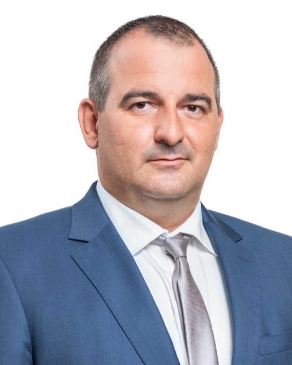 Иван Алексиев е едновременно депутат и общински съветник