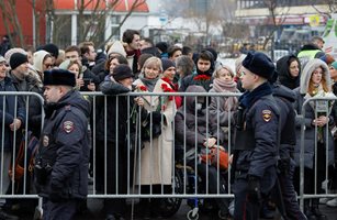 Опашки в Москва от желаещи да се сбогуват с Навални (Галерия, на живо)