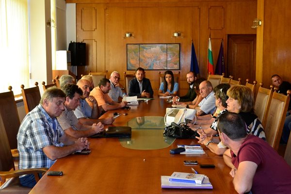 Даниел Панов домакинства среща на селски кметове с депутатката от ГЕРБ Станислава Стоянова
