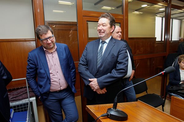 Адвокат Константин Симеонов отказа да приеме от името на банкера обвинителния акт