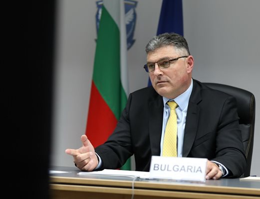 Служебният министър на отбраната Георги Панайотов. Снимки МО