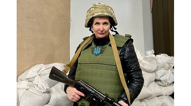 Съдийката, която избра да се бие за Украйна, вместо да дойде в София