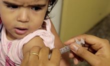 Фалшиви ваксини спасяват от глоби и дават достъп до детски градини