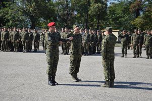 Посрещнаха 100 военни в Благоевград след мисия на НАТО в Косово