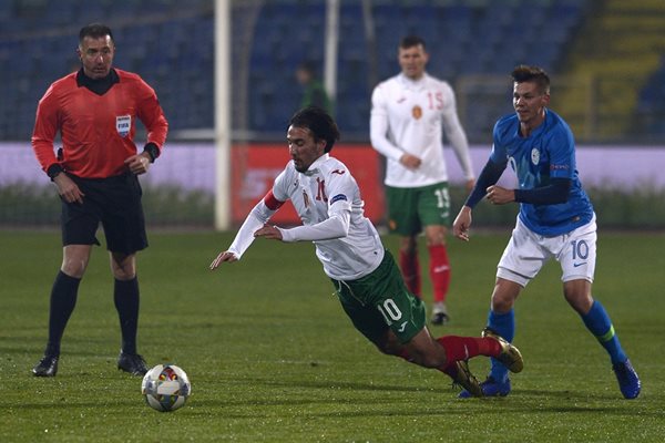 Националният отбор на България играе добре под ръководството на Хубчев