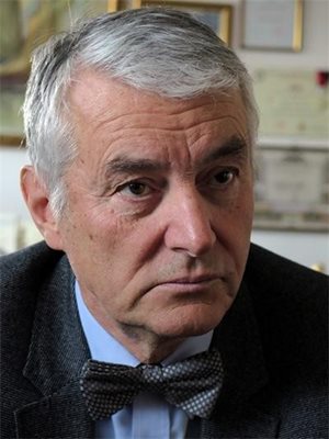 Председателят на Български червен кръст Христо Григоров