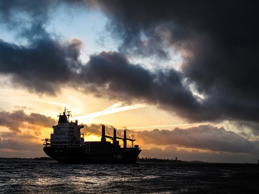 Руски танкер се сблъска с риболовна лодка в Черно море, трима души са изчезнали