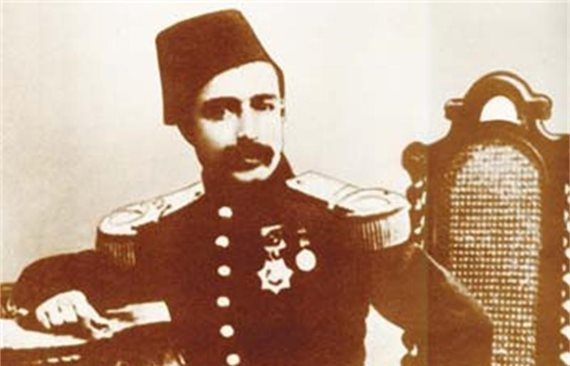 ПРОНИЦАТЕЛЕН: Софийският управител Мазхар паша разнищва аферата в Арабаконак.