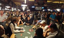 Около 300 000 българи докарват пари от покер