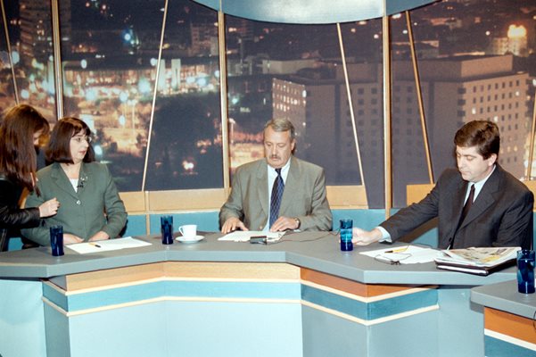 28 октомври 2000 - първото издание на “Студио Нова” - коментарното предаване на Иван Гарелов в Нова тв, в което му гостува президентът Георги Първанов.