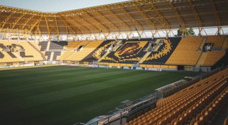 "Ботев" (Пд) продаде над 10 000 билета за мача с "Марибор"