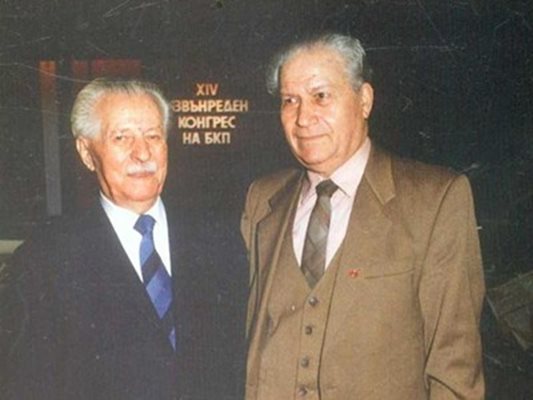 Антон Югов(вляво) е начело на държавата преди Тодор Живков