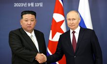 Ким подкрепя Путин във войната срещу злото, вижте как 5 часа гледа ракети в Русия