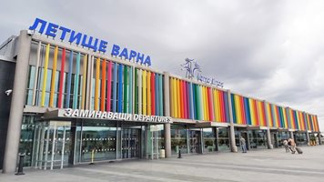 Сънародници се прибират с възстановени полети на летище Варна