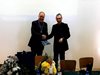 Почетен знак на ректора получи проф.Иван
Тютюнджиев на празника на Историческия факултет в Търново