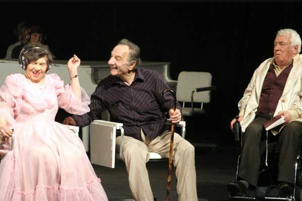 На сцената на Сатиричния театър през 2007 г.