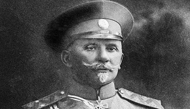 Царят направил Симеон Ванков генерал, а Ленин го назначил за професор
