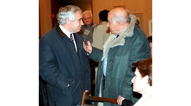 Георги Мишев разговаря с президента д-р Желю Желев. Двамата бяха добри приятели и политически съмишленици.