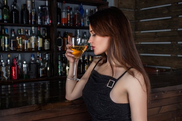 Продължителната злоупотреба с алкохол може да доведе до трайно безсъние, твърдят руските учени