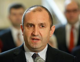 Румен Радев полага клетва като държавен глава на 19 януари 2017 г.
