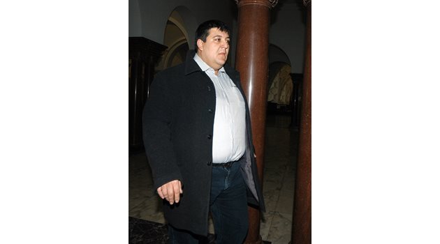 Боян Георгиев бе наказан с 2 г. затвор за смъртта на радиоводещия Емил Трифонов-Кембъла.