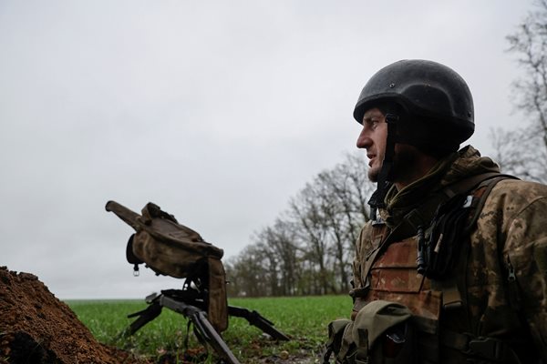 Украински войник СНИМКА: Ройтерс
