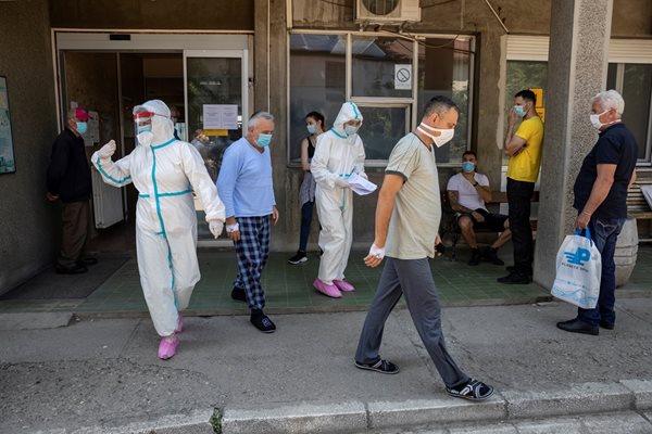 През последните 24 часа в Сърбия са прегистрирани 266 нови случая на коронавирус. Снимка: РОЙТЕРС
