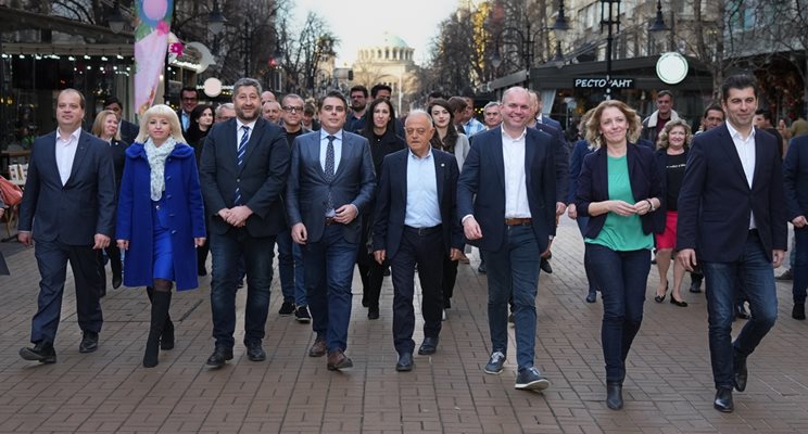 Лидерите на коалиция „Продължаваме промяната – Демократична България“