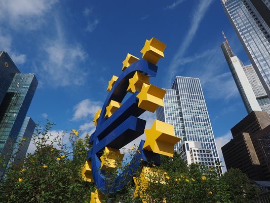 ЕЦБ: Може да се наложи допълнително повишаване на лихвите