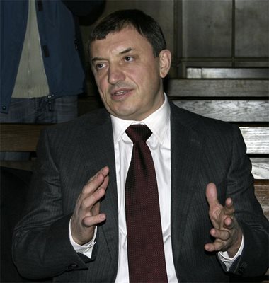 Алексей Петров
