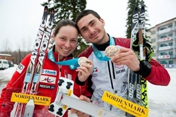 Антония като състезателка по ски ориентиране на световно първенство в Казахстан през 2013 г., когато със съотборника си Станимир Беломъжев печелят трето място. Снимка: Личен архив