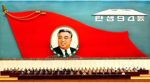 Ким Ир Сен е обожествяван в родината си и провъзгласен за "Слънцето на нацията".