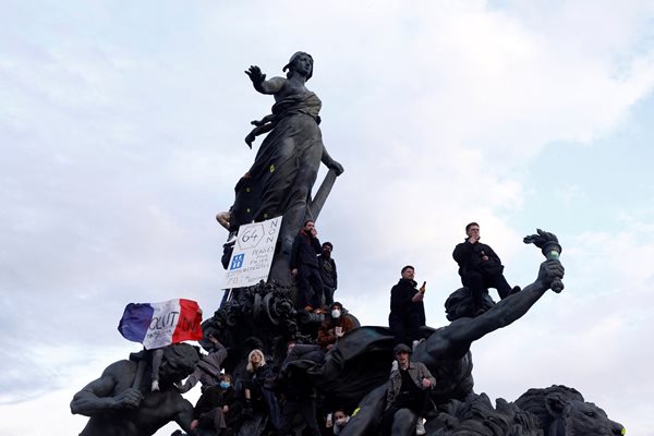 Протестите във Франция
СНИМКА: Ройтерс