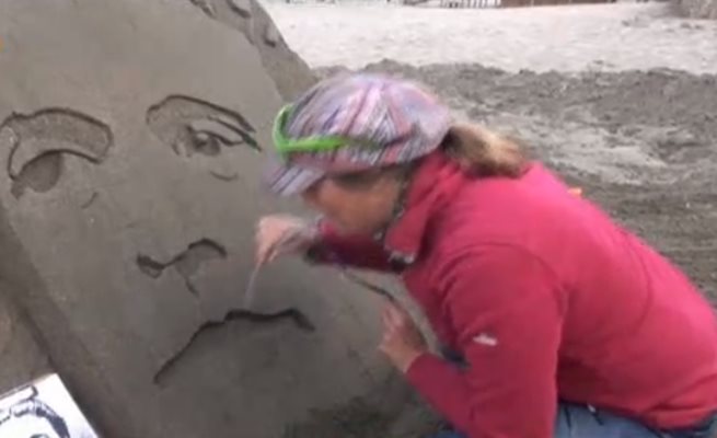 Ликът на Васил Левски се появи на плажа в Бургас Кадър: БНТ