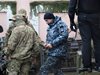 Прехвърлиха в Москва задържаните от Русия украински моряци

