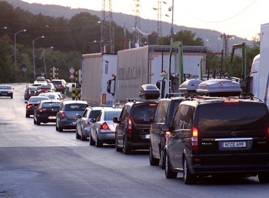 Български камиони са блокирани на границата ни с Турция. Снимка: Архив