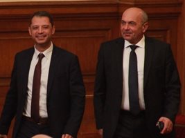 Делян Добрев и Георги Станков в парламента