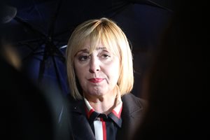 Манолова предлага още 300 млн. лв. помощ за фирмите