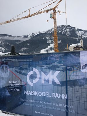 Кранът работи под пълна пара в Капрун, за да е готов лифтът в Австрия до края на годината.