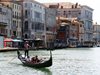 От 1 юни 2022 г. Венеция регулира туристическия поток с такси и QR кодове